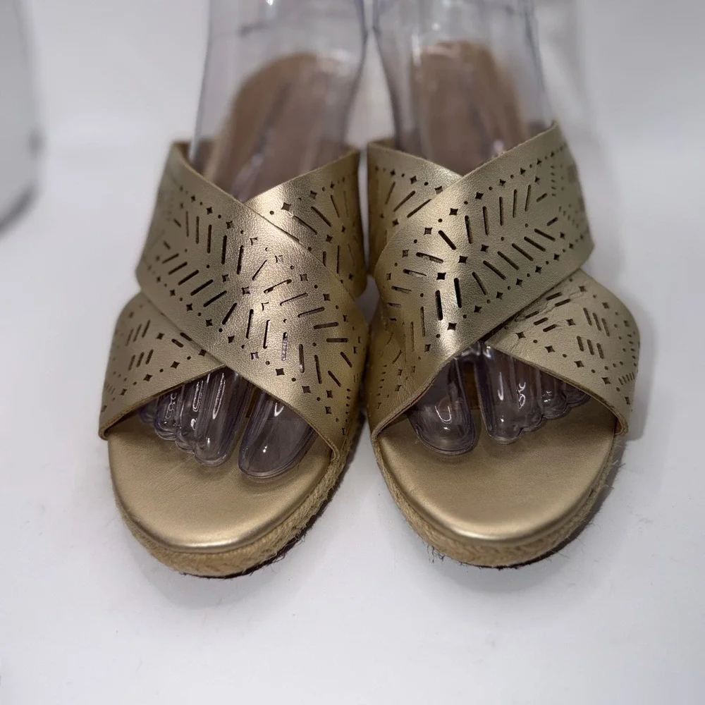 Lucky Brand W(9) Keela Gold Laser Cut Espadrille Wedge Sandals Boho Summer Glam‎
